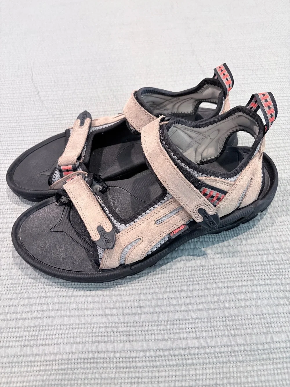 Teva Style 6801 Men’s Size 12 Suede Sport Hiking Sandals Tan Black